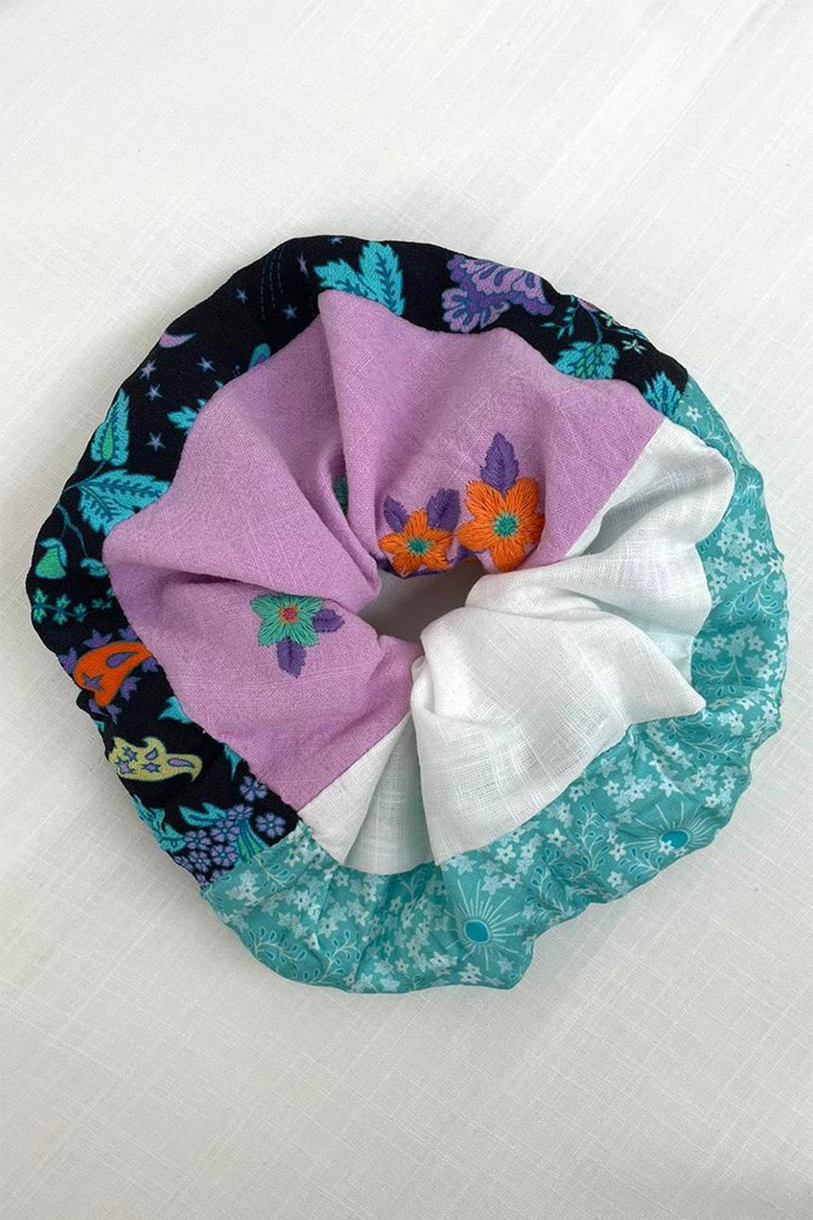 SCRAP SCRUNCHIE