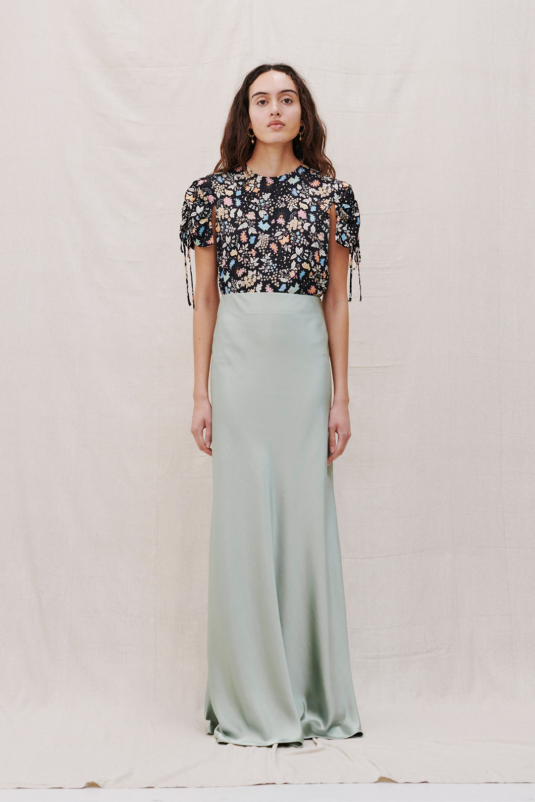 Load image into Gallery viewer, LAETITIA TEE

