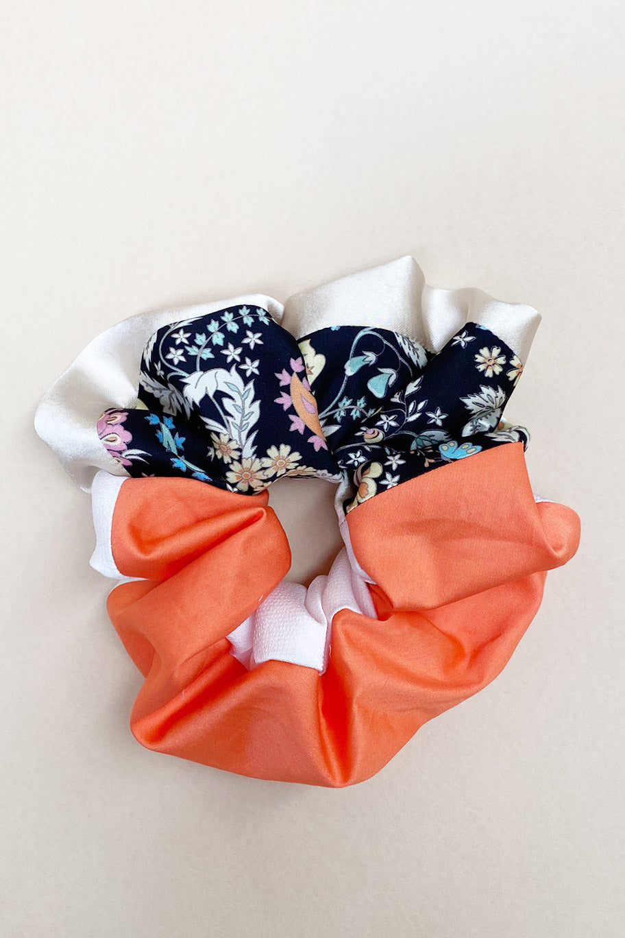 SCRAP SCRUNCHIE