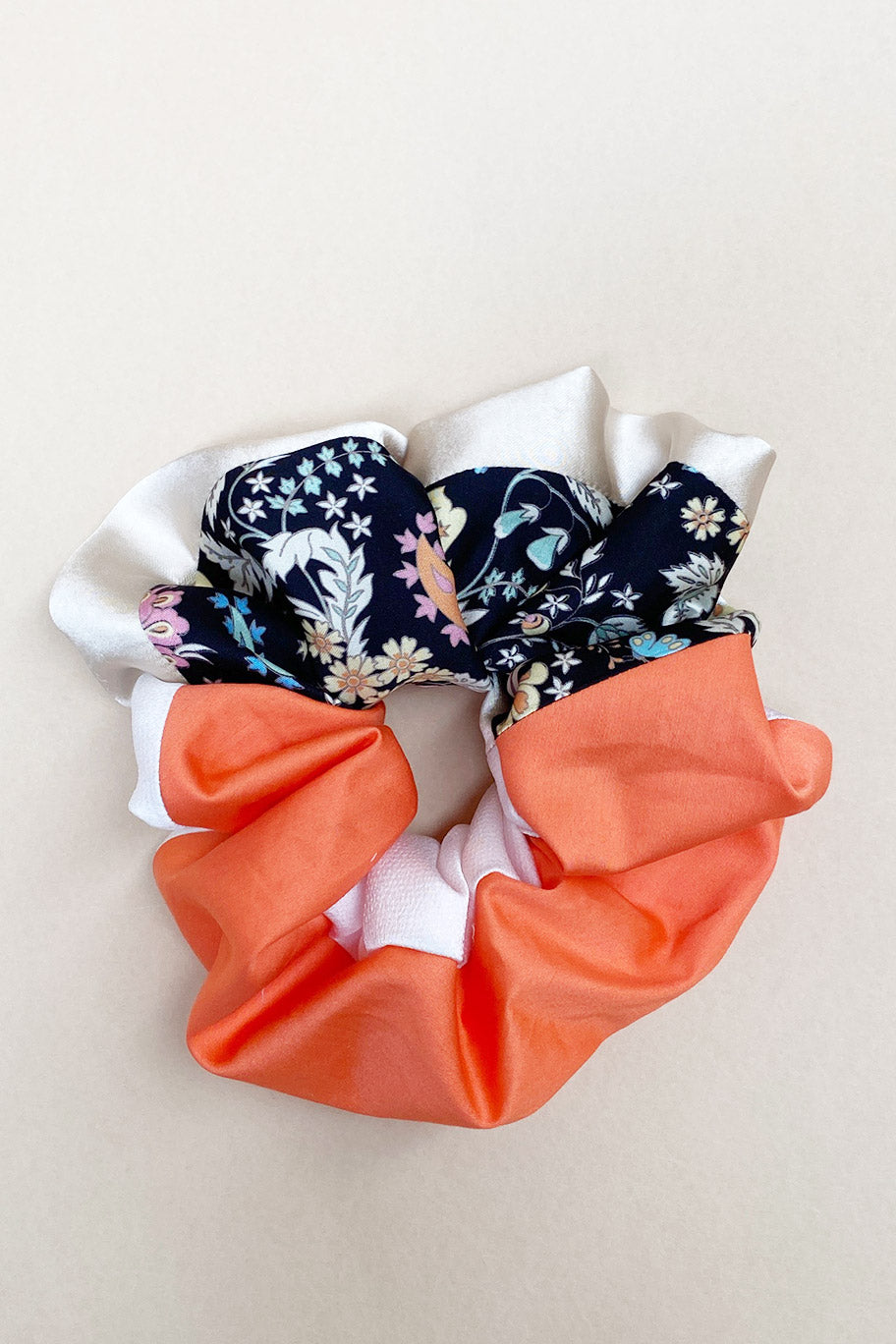 Load image into Gallery viewer, SCRAP SCRUNCHIE
