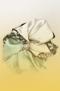 SCRAP SCRUNCHIE